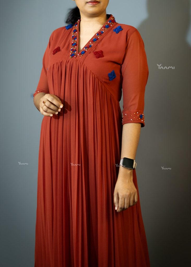 Handworked V Neck Collar Kurti YD10154