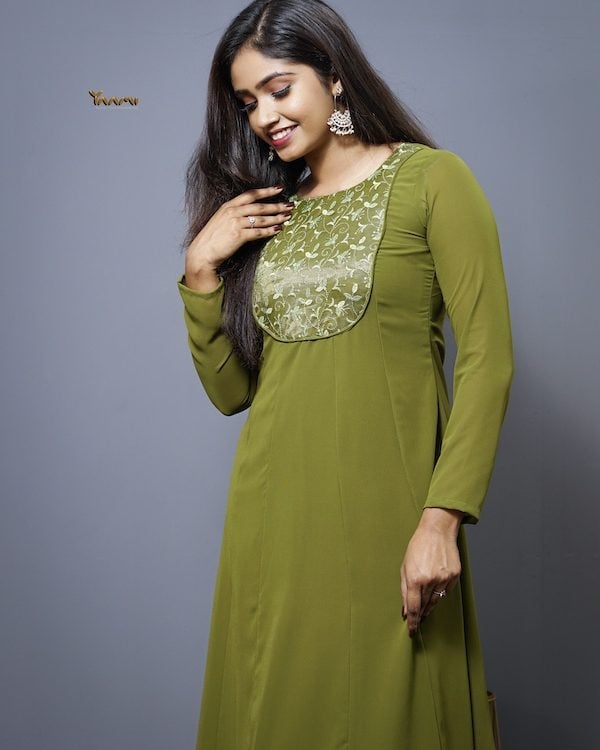 Pannel cut designer kurthi YD10215