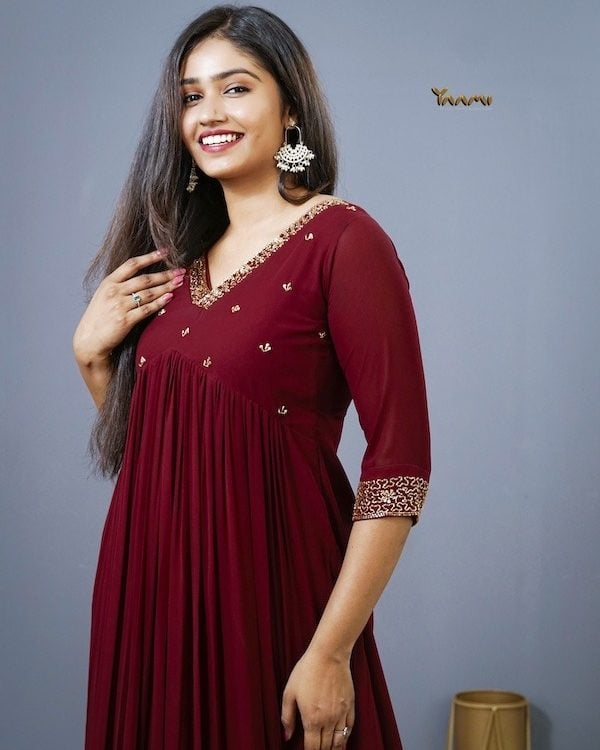Handworked Aliya cut Party wear YD10227