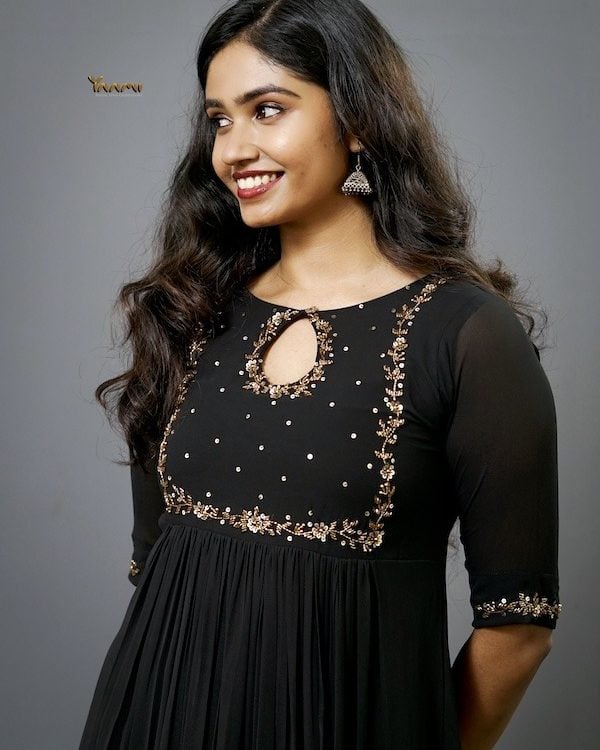 Handworked party wear kurthi YD10233