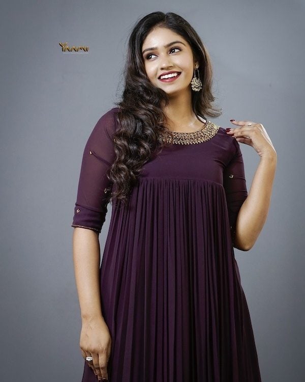 Handworked party wear kurthi YD10241