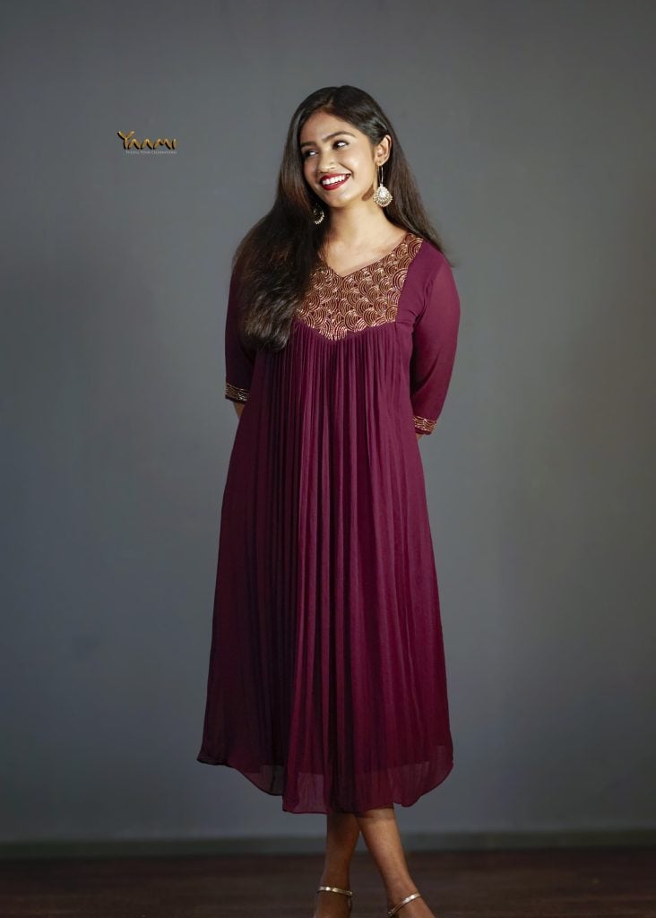 Handworked party wear kurthi YD10260
