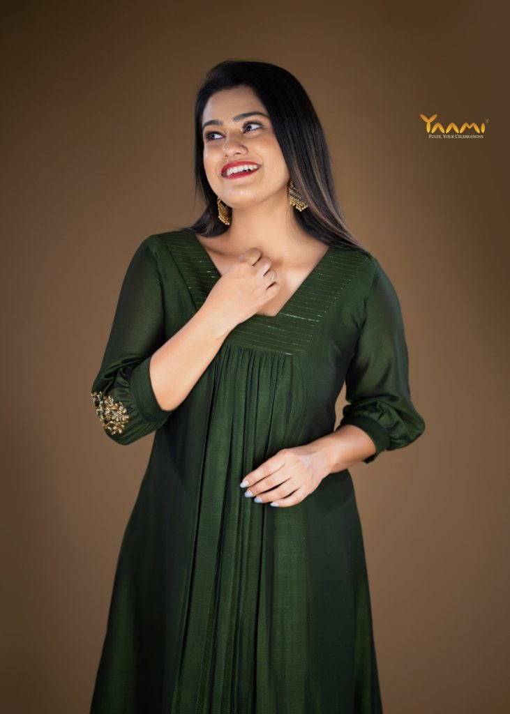 Handworked VICHITRA silk kurthi YD10258