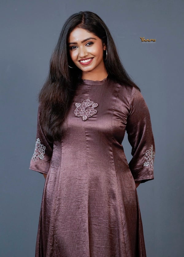 EMBROIDERED PANEL KURTHI  YD10257