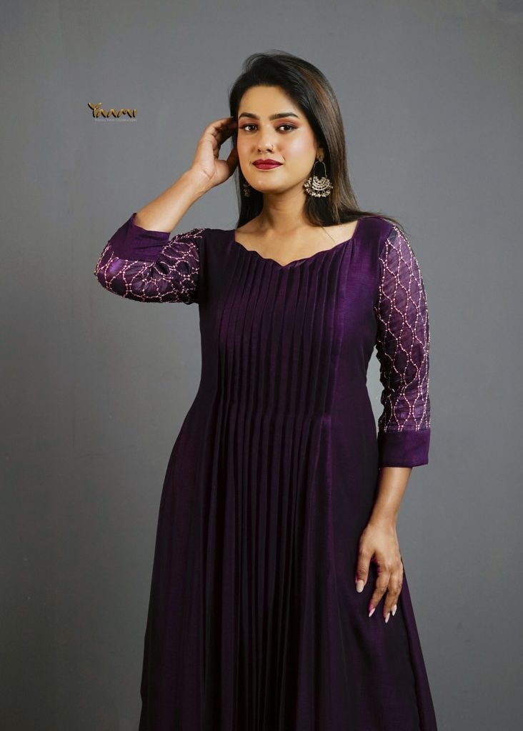 SCALLOPED NECKLINE KURTHA YD10281