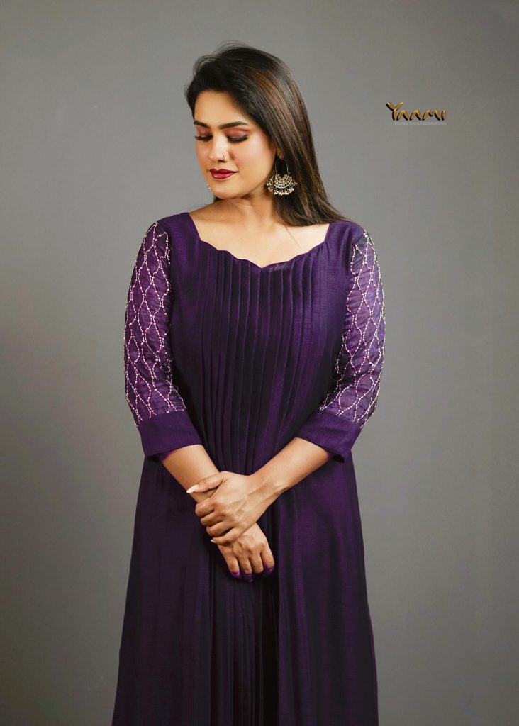 SCALLOPED NECKLINE KURTHA YD10281