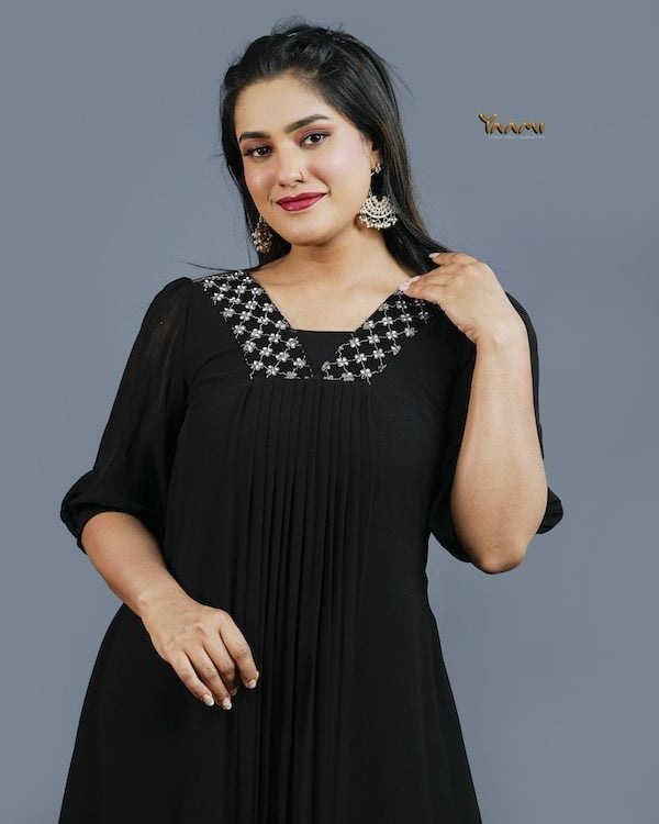 Designer Partywear kurthi  YD10286