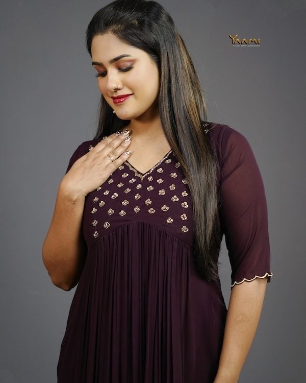 Handworked party wear kurthi YD10295