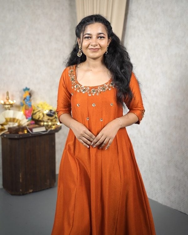 VISHU COLLECTIONS 03 YD10309