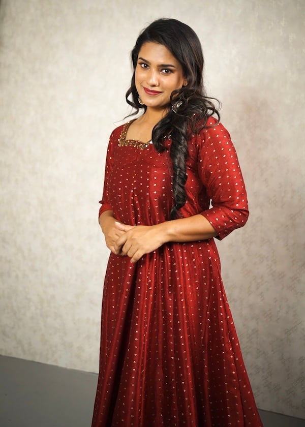 VISHU COLLECTTIONS 01 YD10307