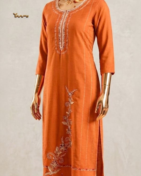 Mul chanderi Slitted Kurthi YD10323