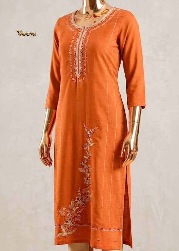 Mul chanderi Slitted Kurthi YD10323