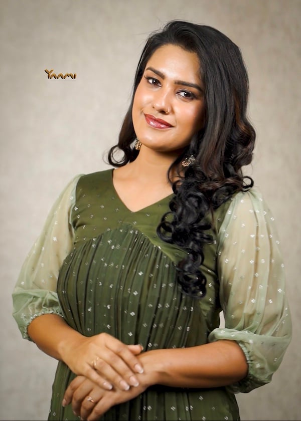 ALIA CUT KURTHI WITH OMBRE EFFECT YD10326