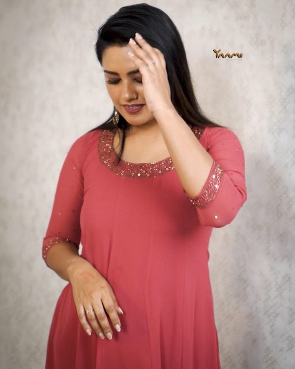HANDWORKED GEORGETTE KURTHI YD10325