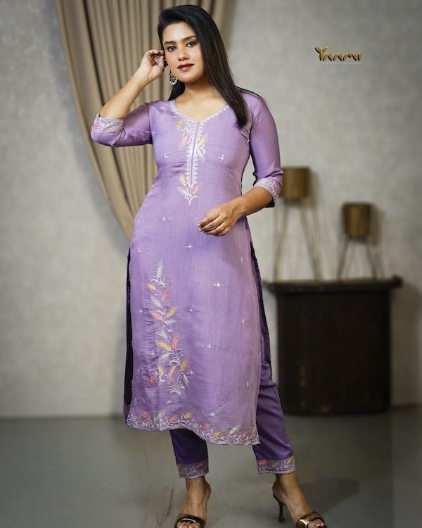 PASTEL MUL CHANDERI STRAIGHT KURTI SET YD10338