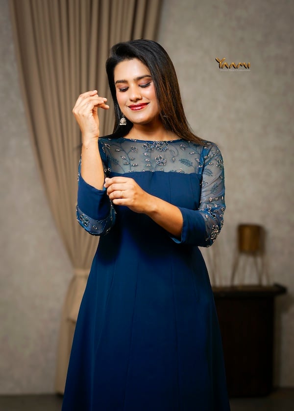 EMBROIDERED SHEER YOKE PANEL KURTI YD10336
