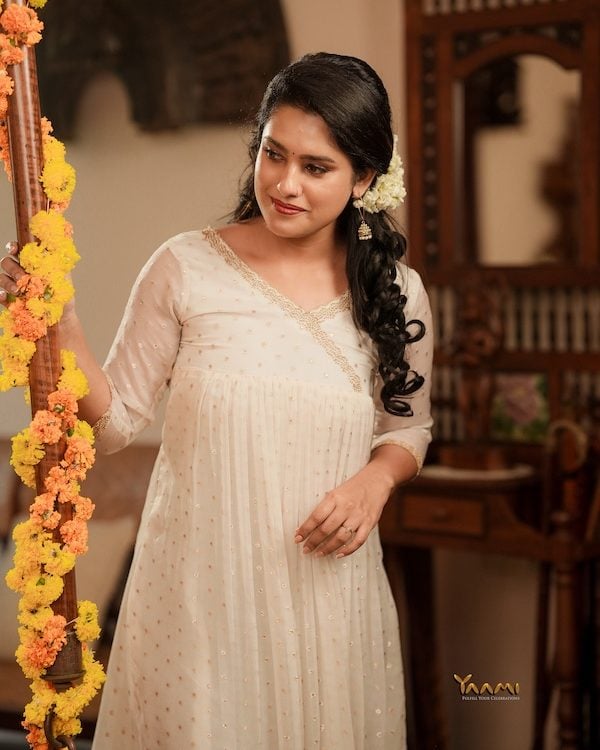 STAR GEORGETTE GATHERED KURTHI YD10331