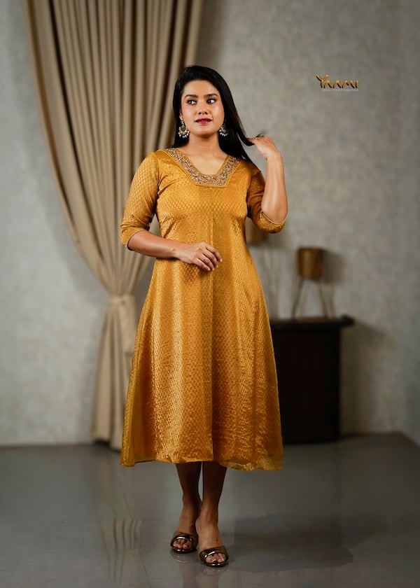 HANDWORKED JACQUARD KURTI YD10335