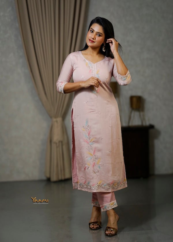 PASTEL MUL CHANDERI STRAIGHT KURTI SET YD10338