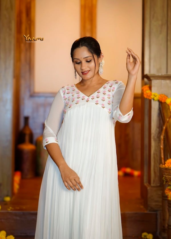 PINK FLORAL HANDWORKED KURTI YD10342
