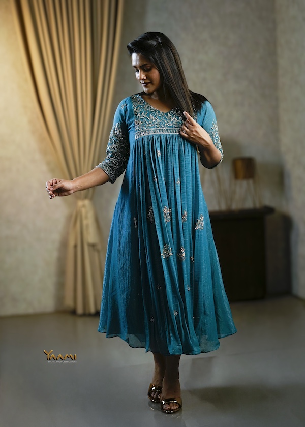 EMBROIDERED YOKE GATHERED CRUSHED TISSUE KURTHI YD10339