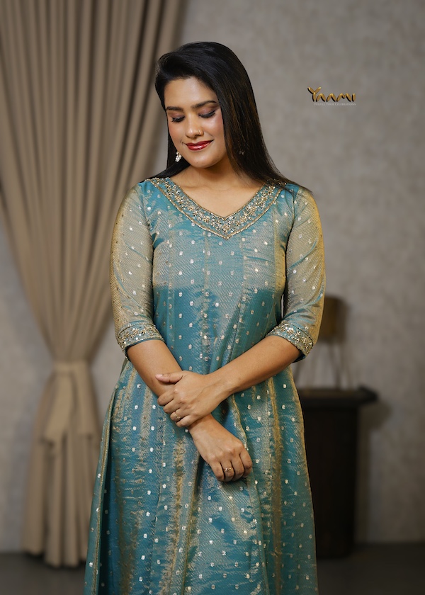 HANDWORKED ORGANZA KURTHI YD10340