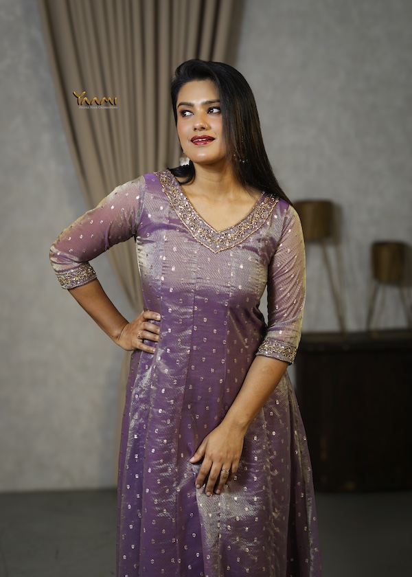 HANDWORKED ORGANZA KURTHI YD10340
