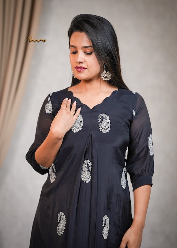 MUL CHANDERI PAISLEY MOTIF KURTHI YD10352