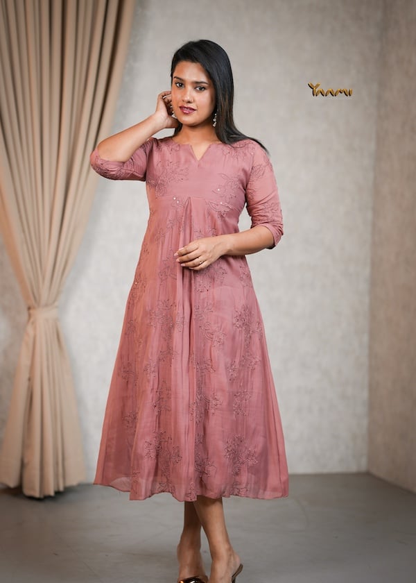 THREAD & SEQUIN EMBROIDERED KURHI YD10353