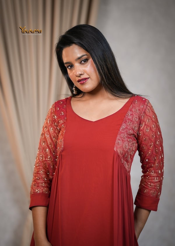 GEORGETTE SIDE PLEATED KURTHI YD10351