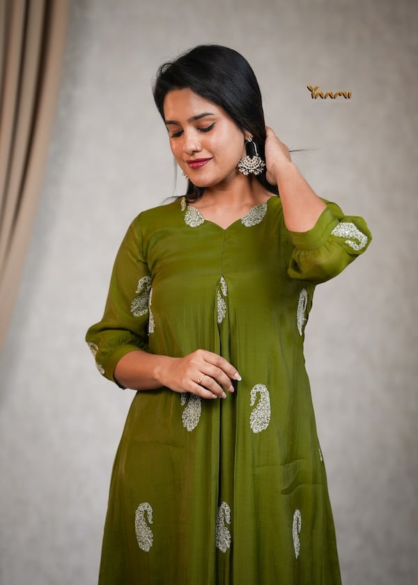 MUL CHANDERI PAISLEY MOTIF KURTHI YD10352