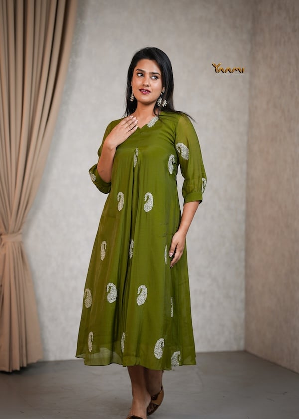 MUL CHANDERI PAISLEY MOTIF KURTHI YD10352
