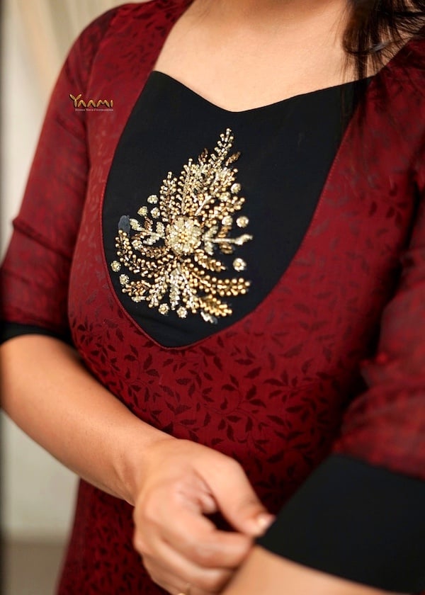 PRINTED RAYON A-LINE KURTHI YD10348
