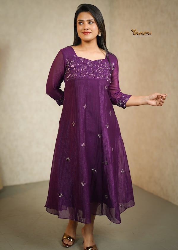 CRUSHED TISSUE HANDWORKED A-LINE KURTHI YD10349