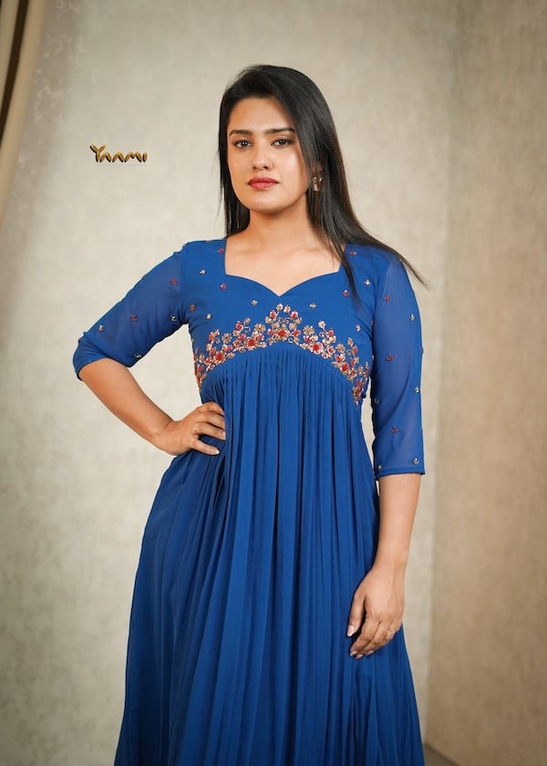 FLORAL HANDWORKED GEORGETTE  KURTHI YD10350