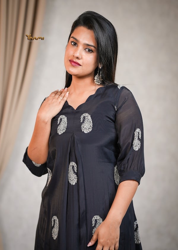 MUL CHANDERI PAISLEY MOTIF KURTHI YD10352