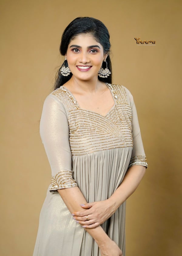 GOLDEN GEORGETTE A-LINE KURTI YD10357