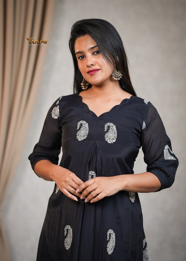 MUL CHANDERI PAISLEY MOTIF KURTHI YD10352
