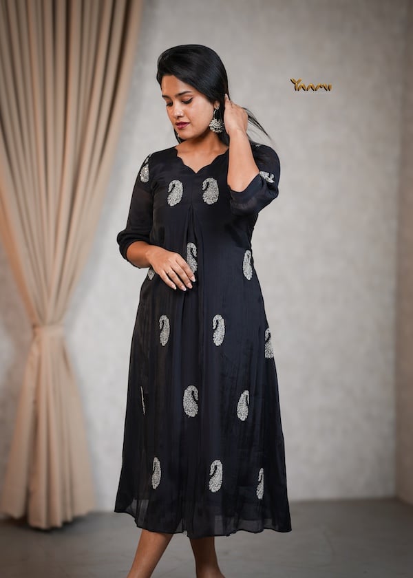 MUL CHANDERI PAISLEY MOTIF KURTHI YD10352