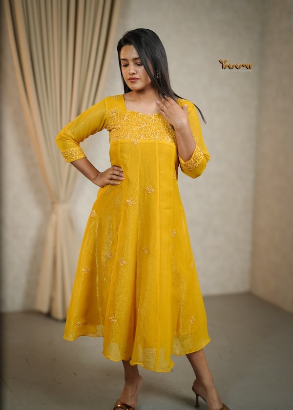 CRUSHED TISSUE HANDWORKED A-LINE KURTHI YD10349