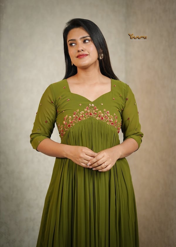 FLORAL HANDWORKED GEORGETTE  KURTHI YD10350