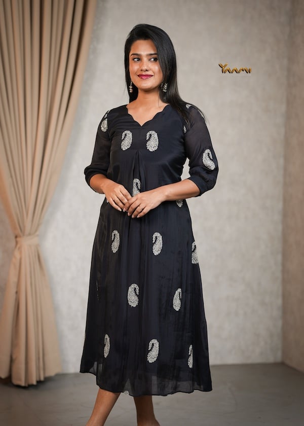 MUL CHANDERI PAISLEY MOTIF KURTHI YD10352