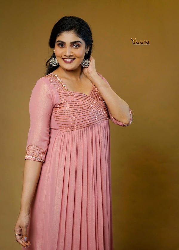 GOLDEN GEORGETTE A-LINE KURTI YD10357