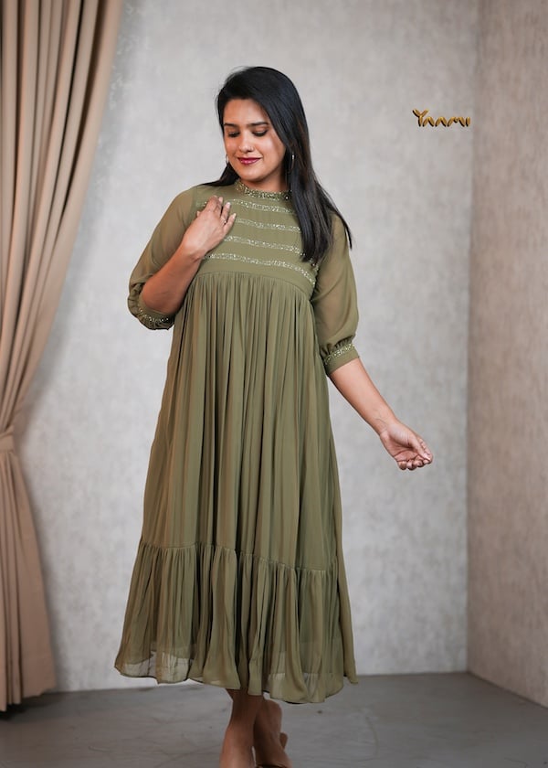 GEORGETTE JEWEL NECK KURTHI YD10355