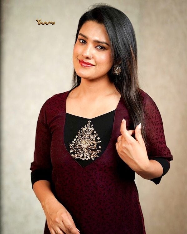 PRINTED RAYON A-LINE KURTHI YD10348