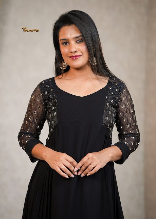 GEORGETTE SIDE PLEATED KURTHI YD10351