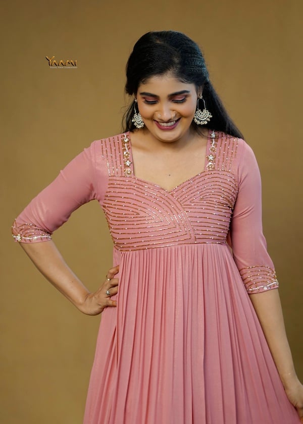 GOLDEN GEORGETTE A-LINE KURTI YD10357