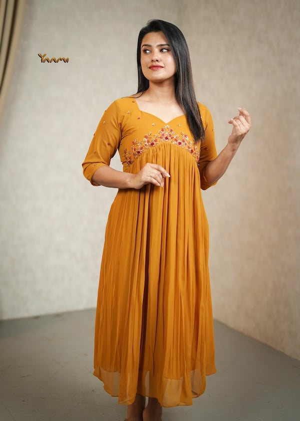 FLORAL HANDWORKED GEORGETTE  KURTHI YD10350