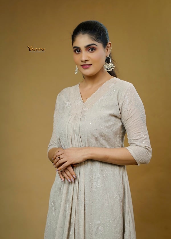 MUL CHIFFON PASTEL EMBROIDERED KURTHI YD10359