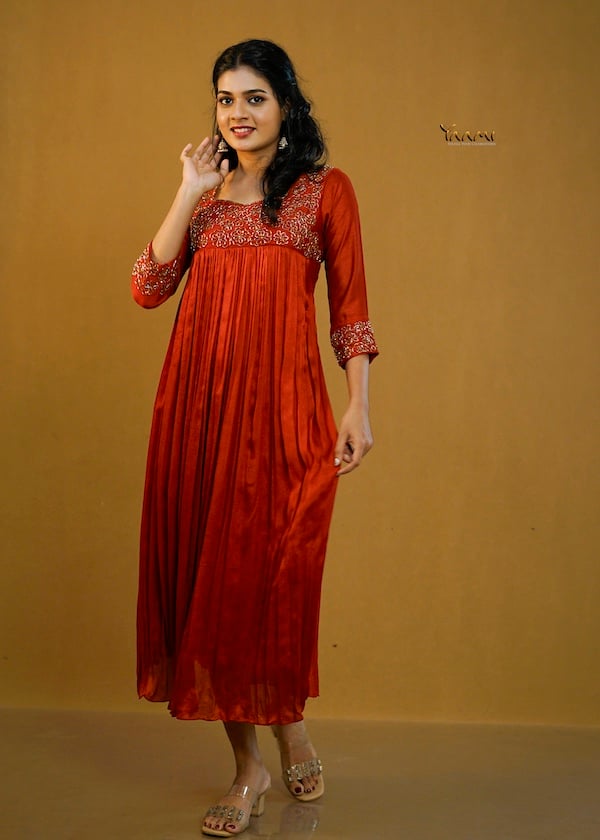 INTRICATE FLORAL HANDWORK KURTI YD10361